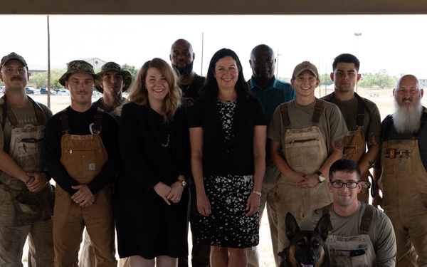 Hon. Kristyn Jones visits MWD training program