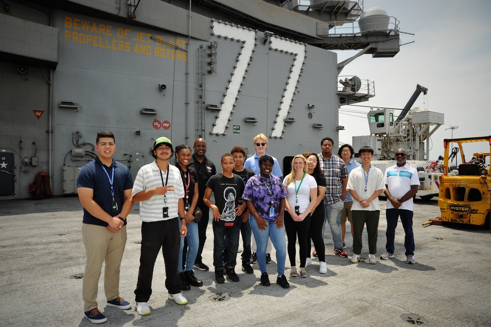 NIWC Atlantic Summer Intern Ship Tour