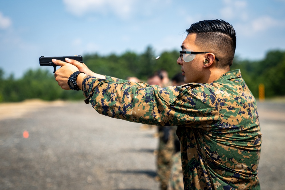 MSG Detachment Commander Students Utilize MCESG Range 14C
