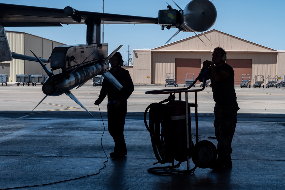 49th Wing command chief rides in Holloman F-16 for the first time