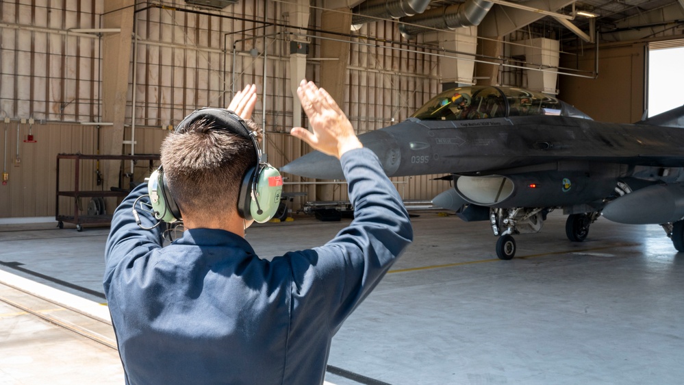 49th Wing command chief rides in Holloman F-16 for the first time