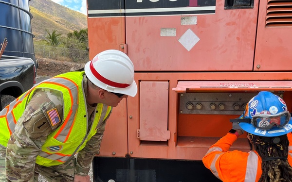 USACE Honolulu District Commander views FEMA Generator in Maui