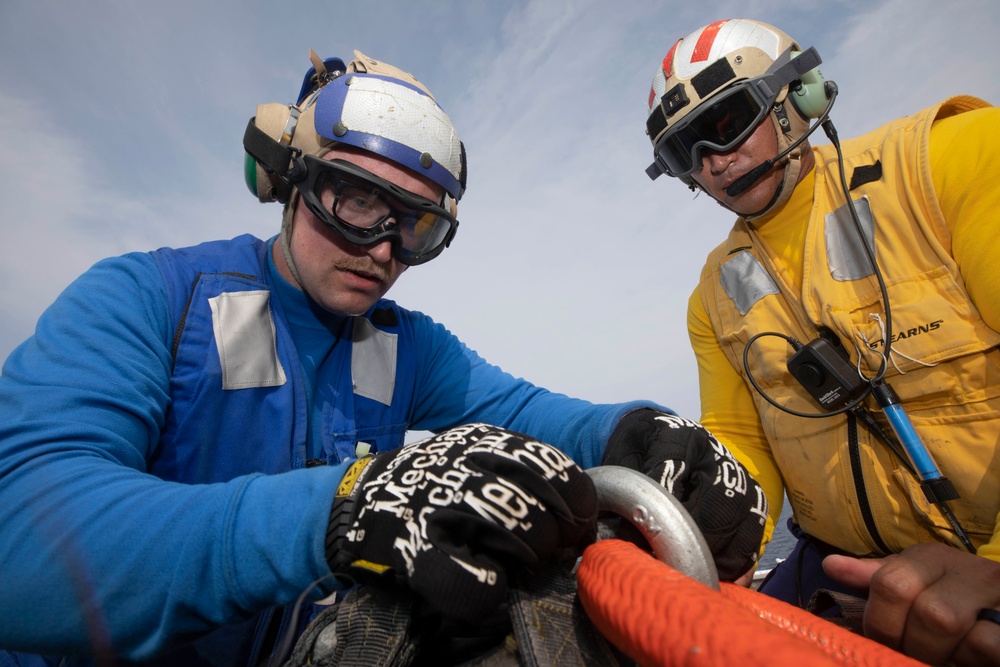 USCGC Munro Conducts Flight Operations