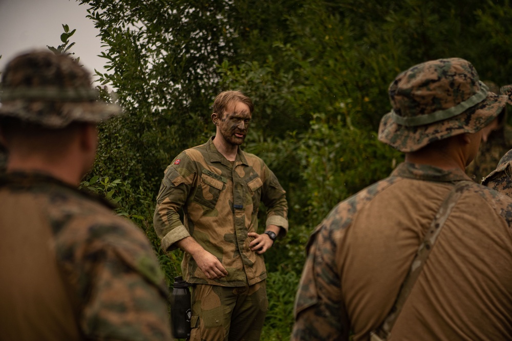 26th MEU(SOC) Trading Tactics, Techniques and Procedures with the Norwegian Army