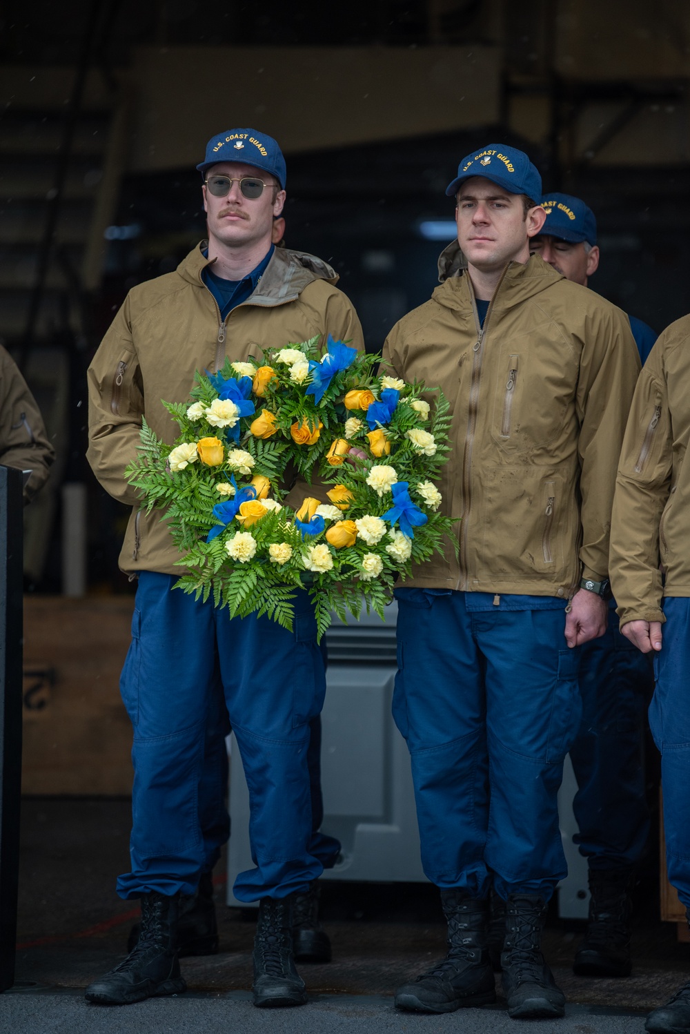 Coast Guard Cutter Healy (WAGB 20) holds memorial for diving accident