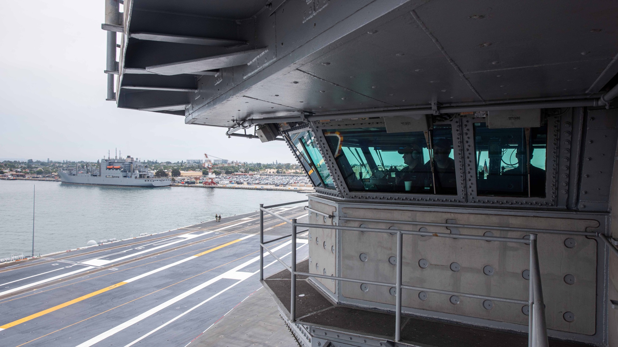 Uss Nimitz Bridge