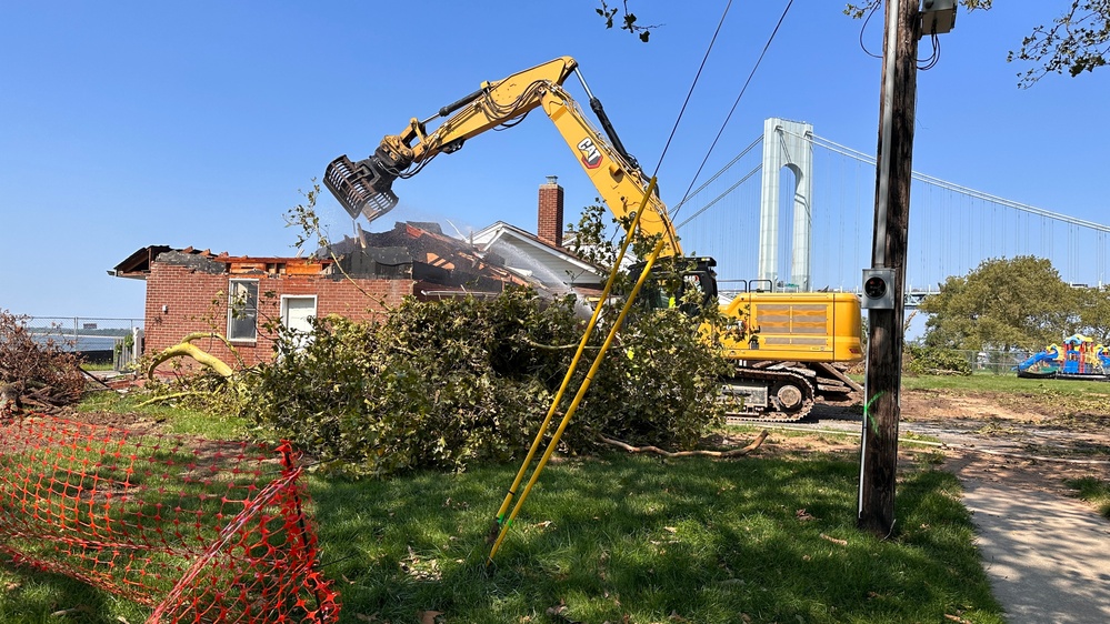 Fort Hamilton begins housing improvement project with demolition of old senior leader homes