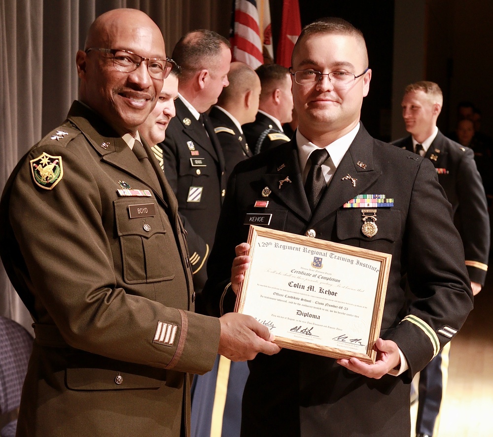 Illinois Army National Guard Officer Candidate School Graduates 21 Leaders