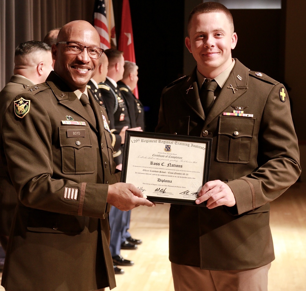 Illinois Army National Guard Officer Candidate School Graduates 21 Leaders