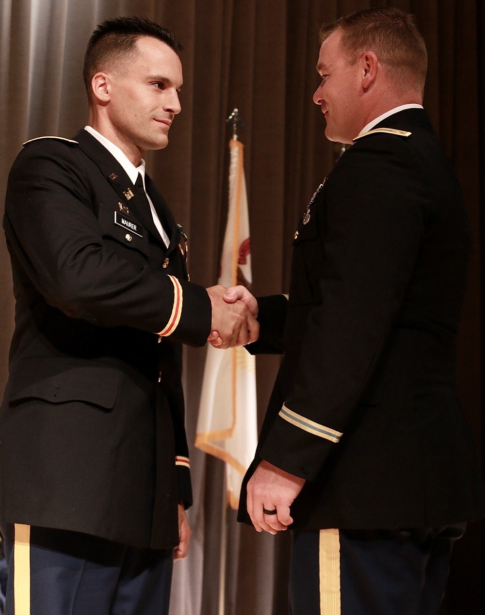 Illinois Army National Guard Officer Candidate School Graduates 21 Leaders