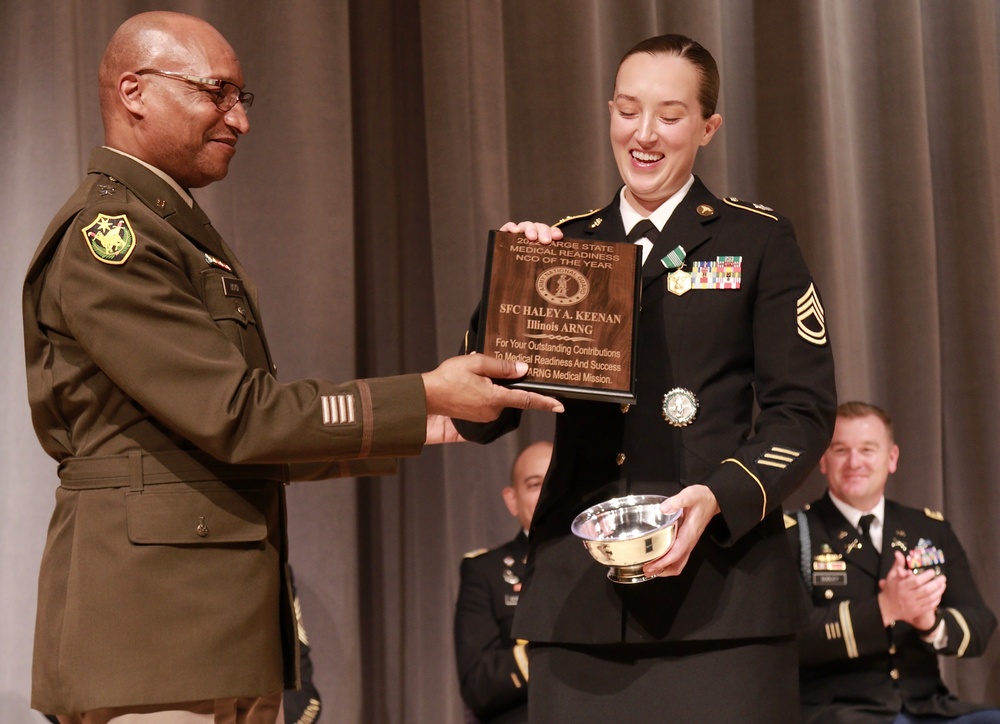 Illinois Army National Guard Officer Candidate School Graduates 21 Leaders