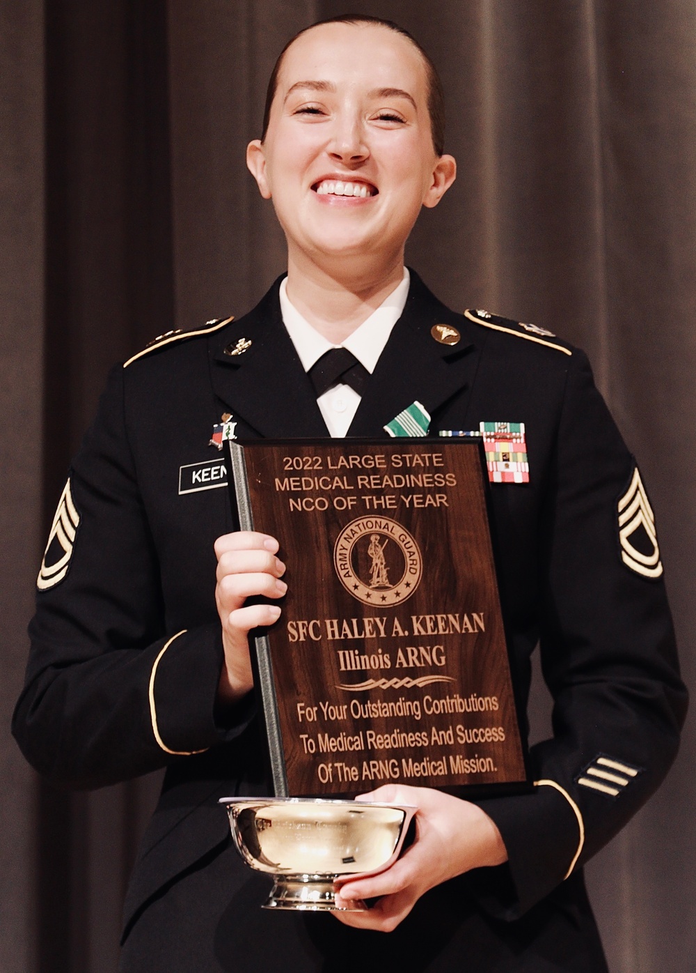 Illinois Army National Guard Officer Candidate School Graduates 21 Leaders