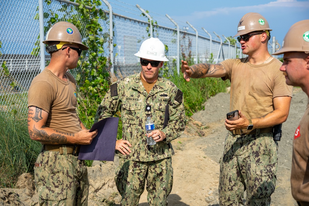 DVIDS - Images - Iwakuni NMCB-3 CO visit [Image 5 of 8]