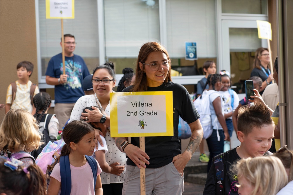 Ikego Elementary School Celebrates First Day of School