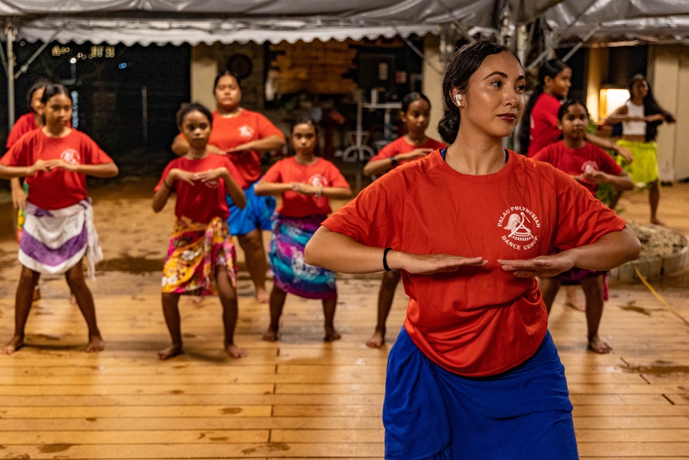 KM23: Palauan Dance Class