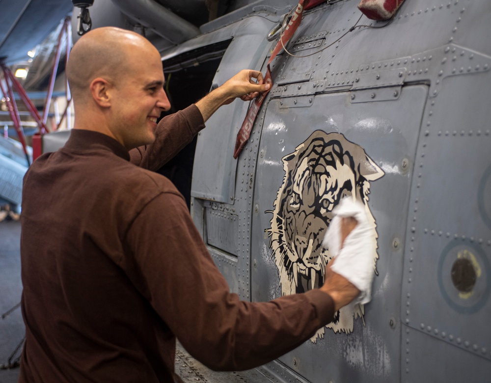 Sailors Perform Maintenance