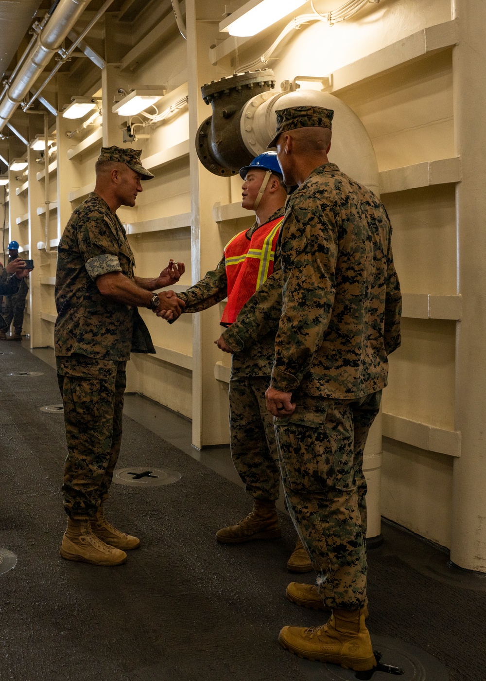 MARFORCOM Visits USS Fort Lauderdale