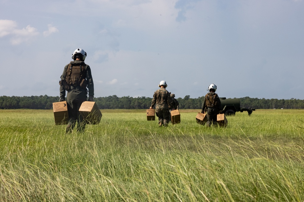 Large Scale Exercise 2023: Marine Heavy Helicopter Squadron (HMH) 461 conducts external lifts and refueling