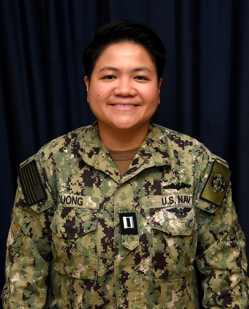 Lieutenant Phung Duong VADM Batchelder Award Recipient