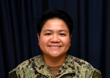 Submarine supply officer selected for Vice Adm. Robert F. Batchelder Award