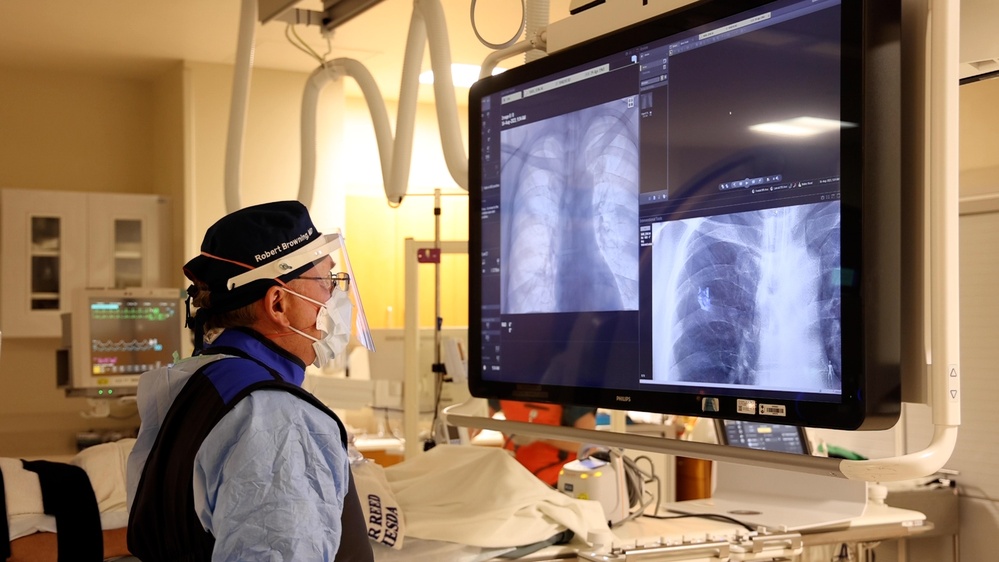 Walter Reed National Military Medical Center Performs First Robotic Bronchoscopy Within the Defense Health Agency