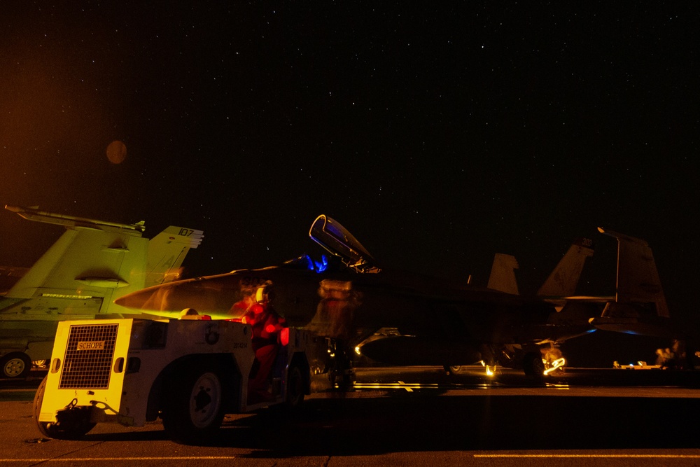 Night Flight Deck Operations