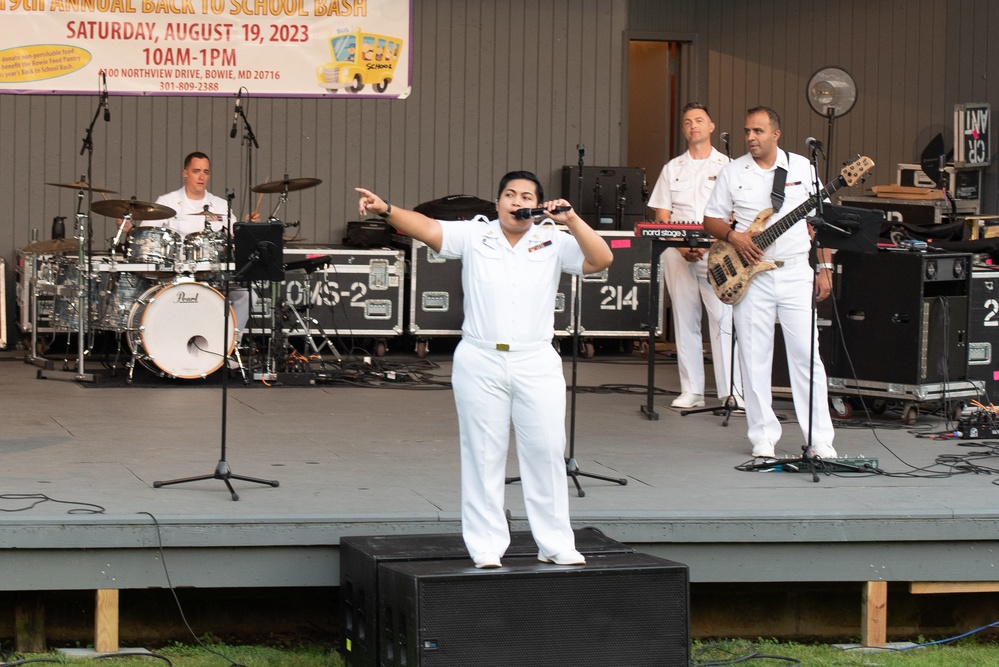 Navy Band Cruisers perform at Allen Pond Park