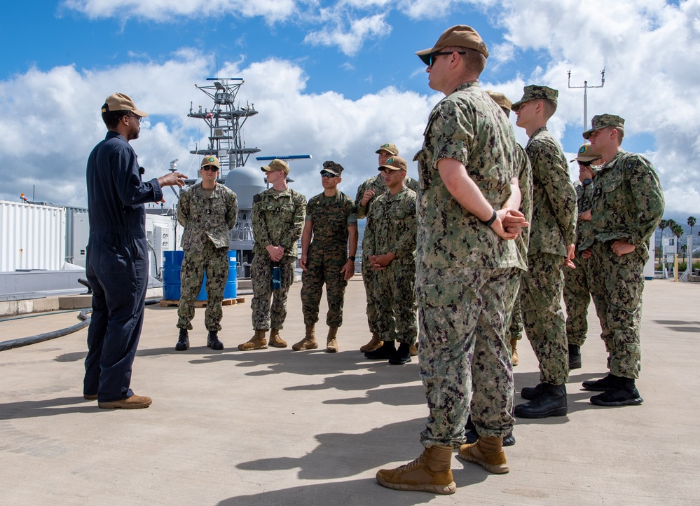 UH Midshipmen Visit USV Ranger