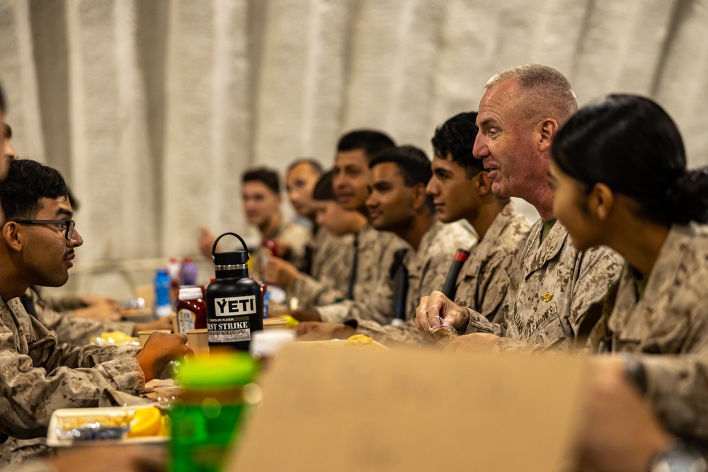 The Commanding General of 2nd Marine Logistics Group Visits Combat Logistics Battalion 6 During SLTE 5-23