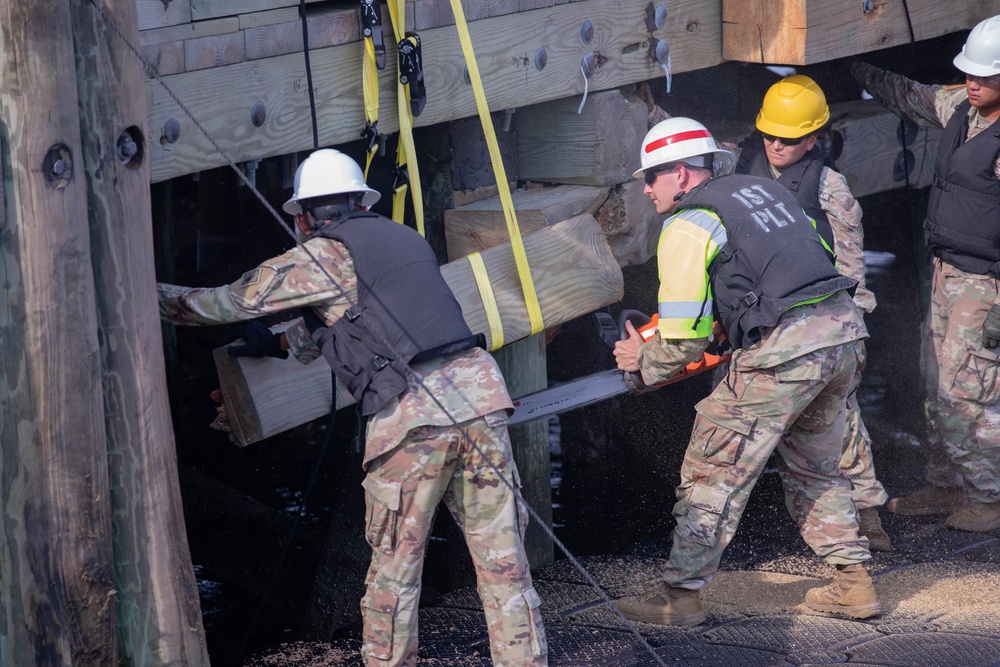 74th EDD and 554th ECC Conduct Port Damage Repair Operation