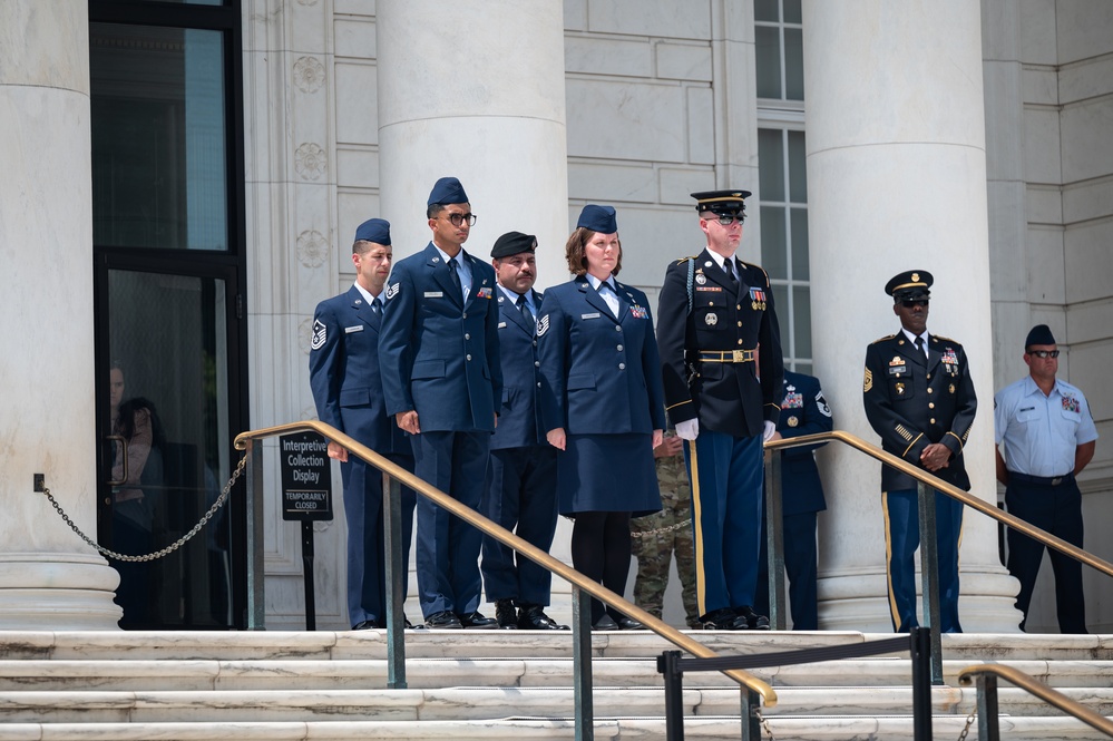 Guard OAY Airmen Participate in Arlington National Cemetery Wreath Laying Ceremony