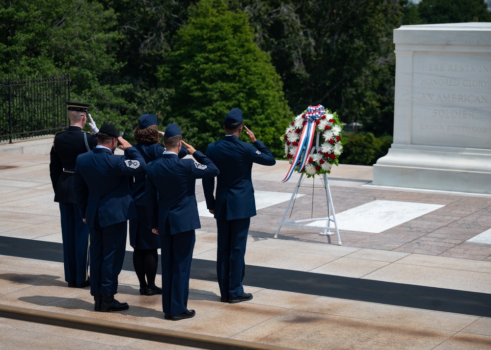 Guard OAY Airmen Participate in Arlington National Cemetery Wreath Laying Ceremony