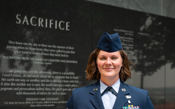 Guard OAY Airmen Visit Air Force Memorial