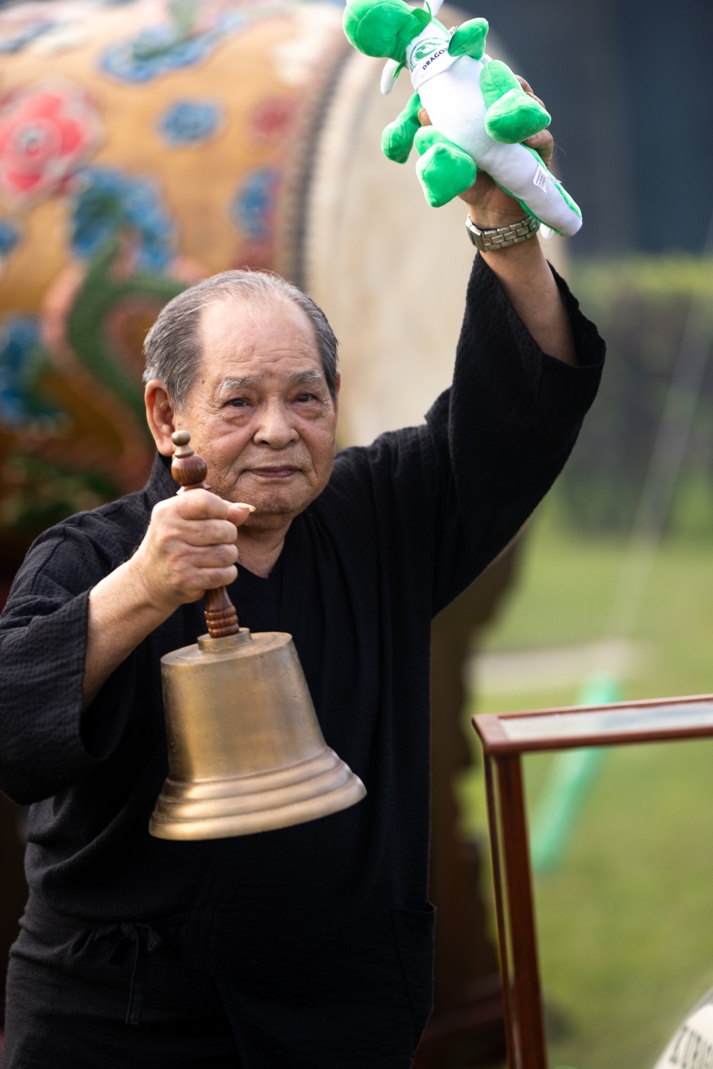 Kubasaki High School hold Ringing of the Bell ceremony