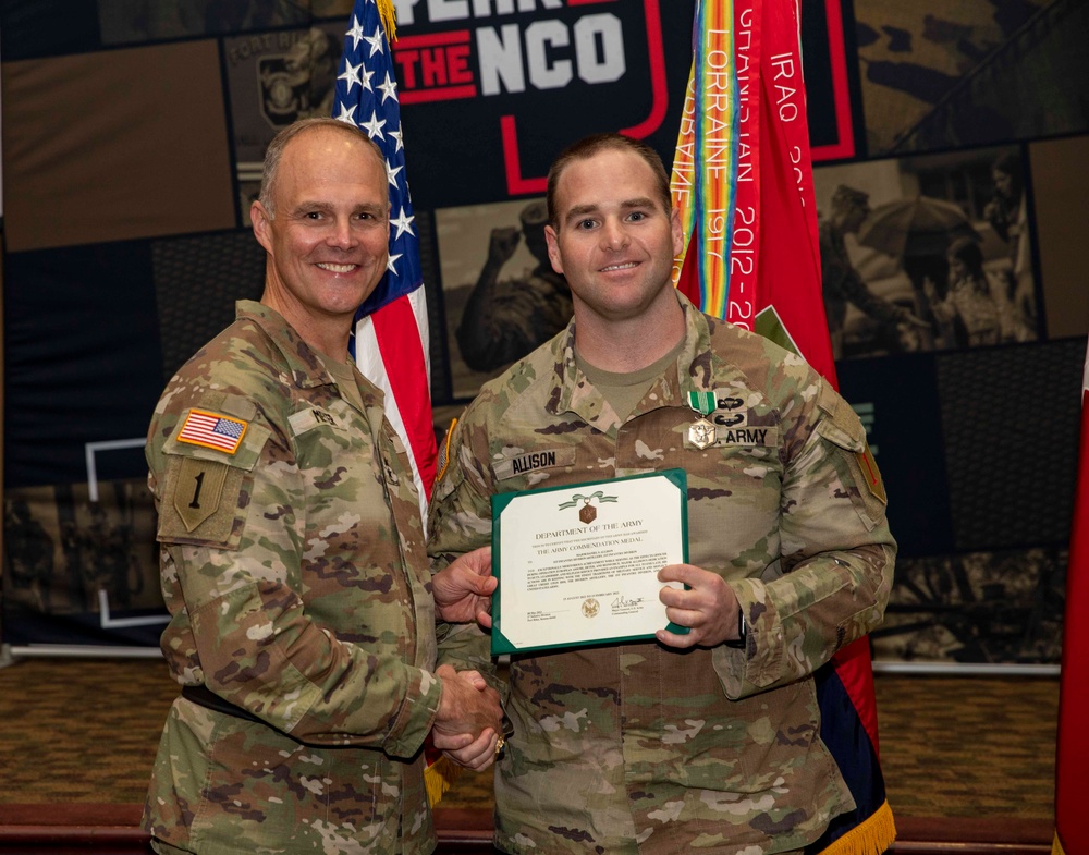 1st Infantry Division Presents Soldiers Deployment Awards