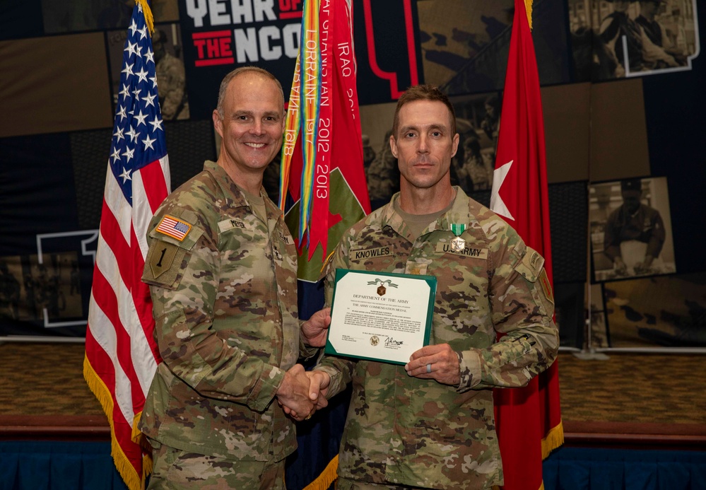 1st Infantry Division Presents Soldiers Deployment Awards