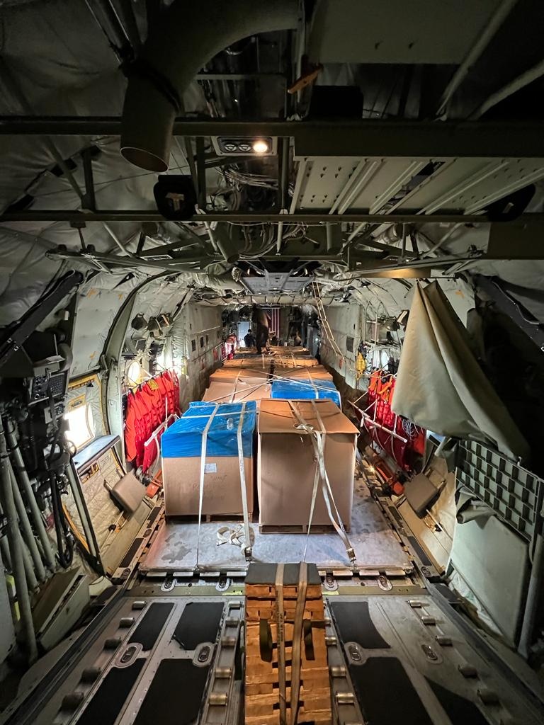 U.S. Coast Guard distributes fish to Alaskan communities