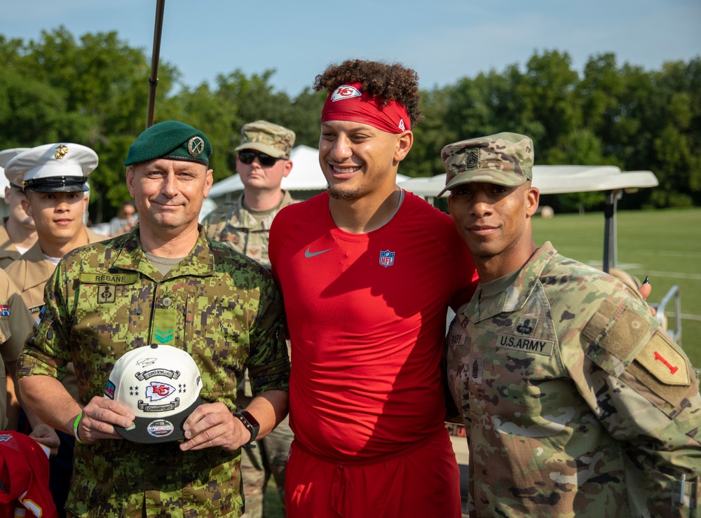 DVIDS - Images - Kansas City Chiefs award football to Soldier of the Year