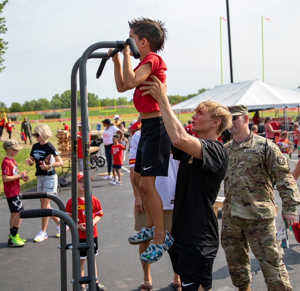 Big Red One Attends Kansas City Chiefs Training Camp