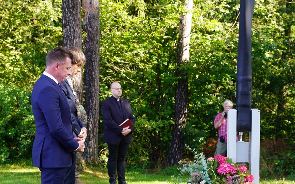 52nd commemoration of U.S. Army Chinook Helicopter crash in Pegnitz