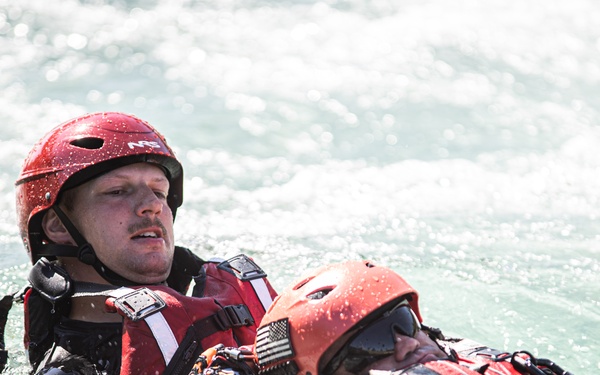 63rd Civil Support Team Conducts water rescue response training