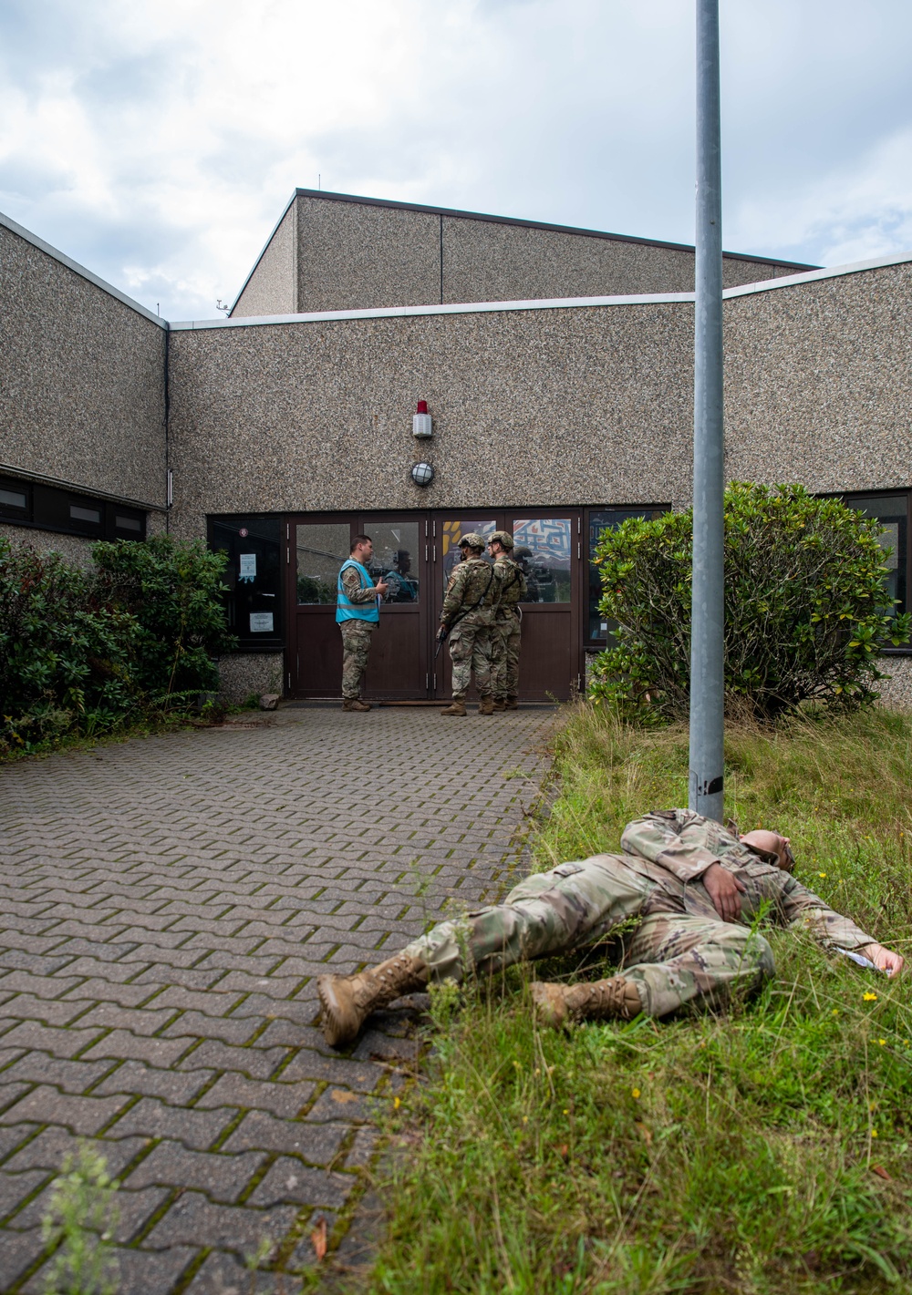 Exercise Operation Varsity 23-3 tests emergency response capabilities at Kapaun Air Station and Ramstein AB