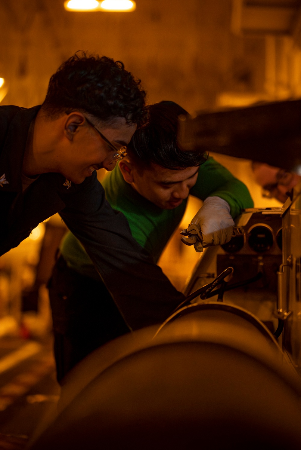 USS Carl Vinson (CVN 70) Sailors Conduct Routine Maintenance