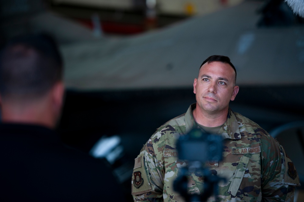 180FW Airmen Support Recruiting and Retention Efforts
