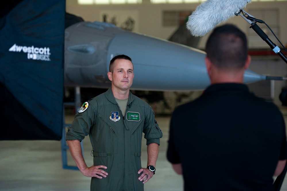 180FW Airmen Support Recruiting and Retention Efforts