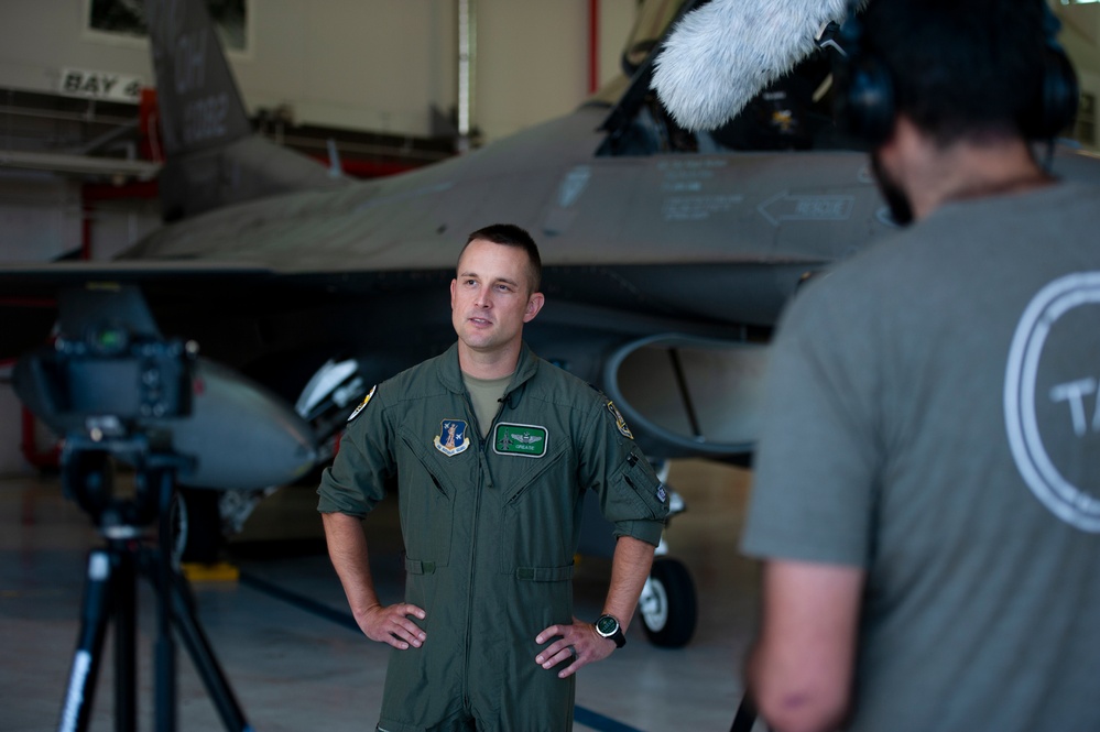 180FW Airmen Support Recruiting and Retention Efforts