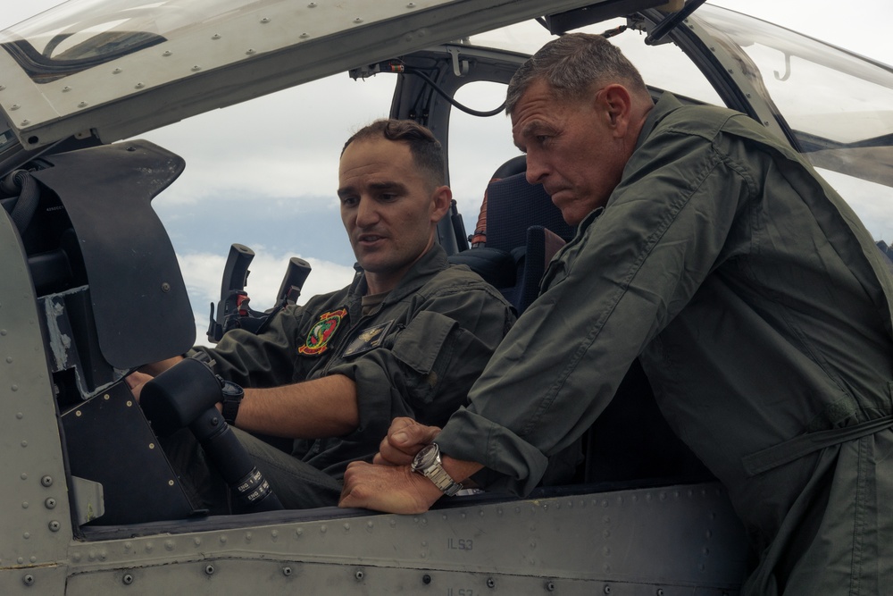 I MEF CG flies with HMLA-367 