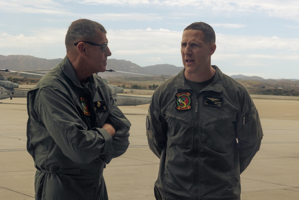I MEF CG flies with HMLA-367 