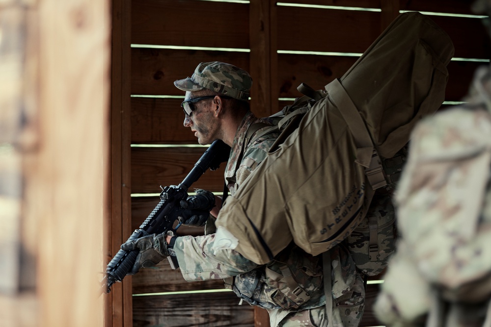 Cavalry Troopers Compete for Spurs