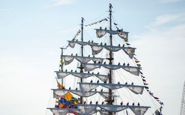 Colombian tall Ship ARC Gloria visits Boston